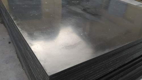 新材料赋能工业安防升级 阻燃超高分子聚乙烯板破解高危工况防护难题
