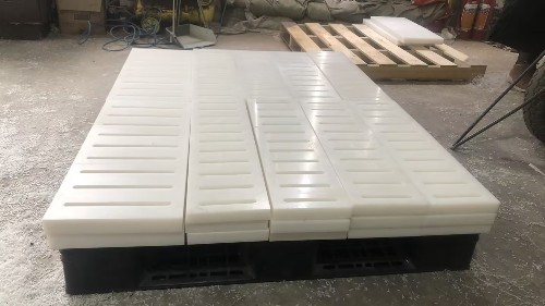 静音绝缘更安全！聚乙烯地沟盖板实现“以塑代钢”新突破